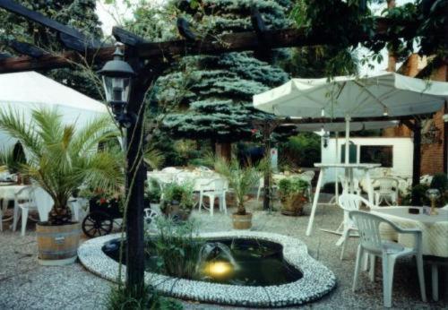 הנובר Hotel & Restaurant Bei Hoelzchen מראה חיצוני תמונה
